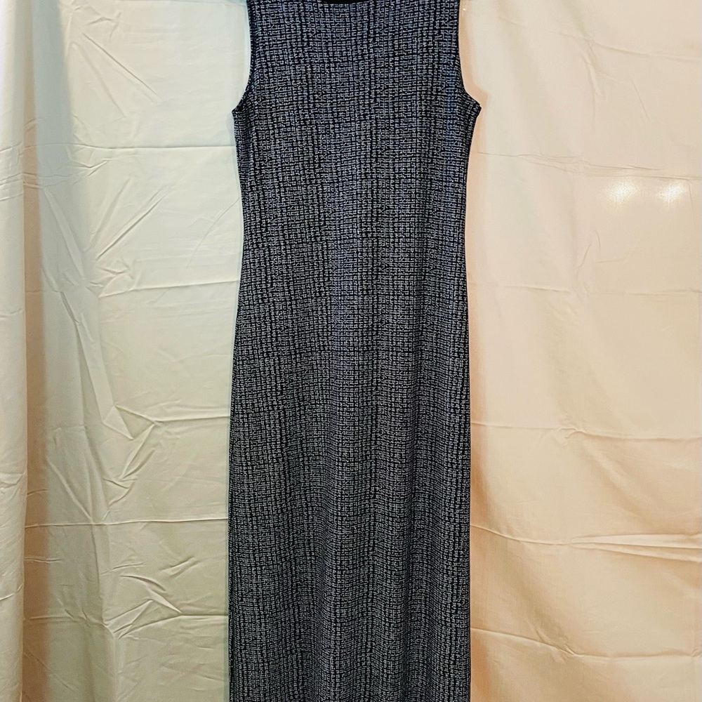 Chic Gray Sleeveless Maxi Dress